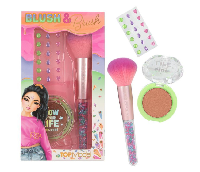 Top Model – Blush and Brush